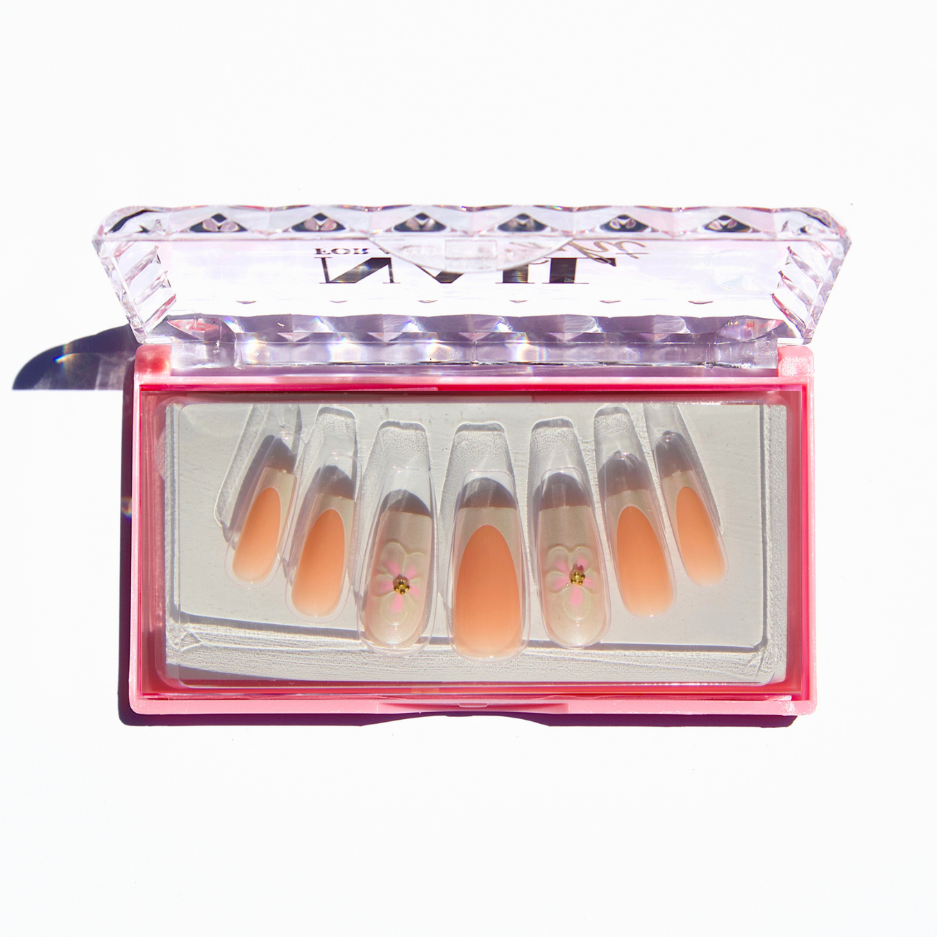 Magnolia Press-On Nails