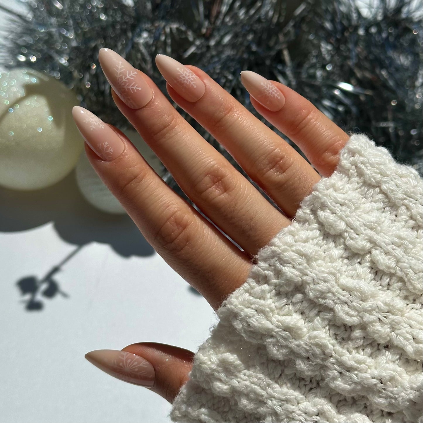 Snowflake Press-On Nails